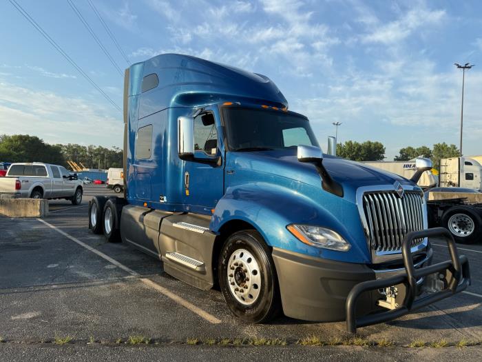 2021 International LT625-7