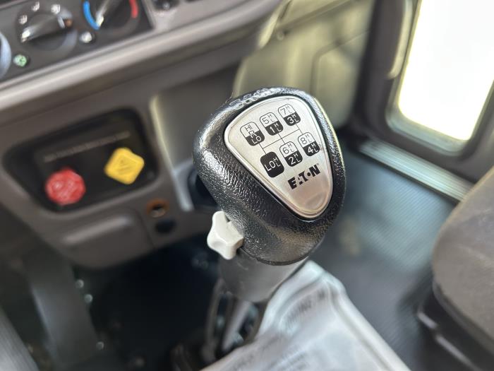 2022 Peterbilt 389-33