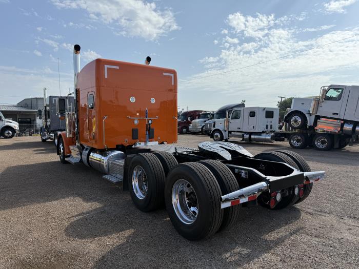 2026 Peterbilt 589-3