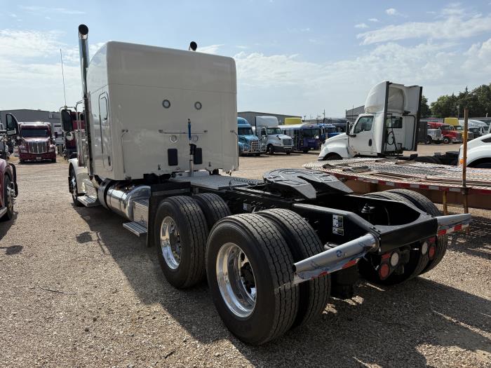 2026 Peterbilt 589-2