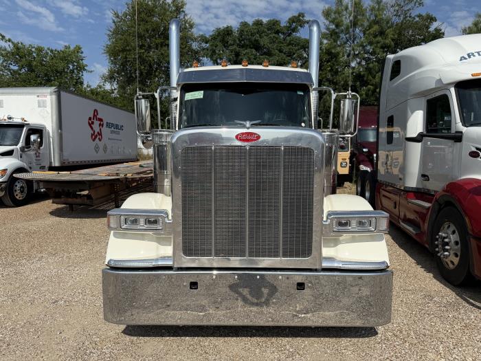 2026 Peterbilt 589-6
