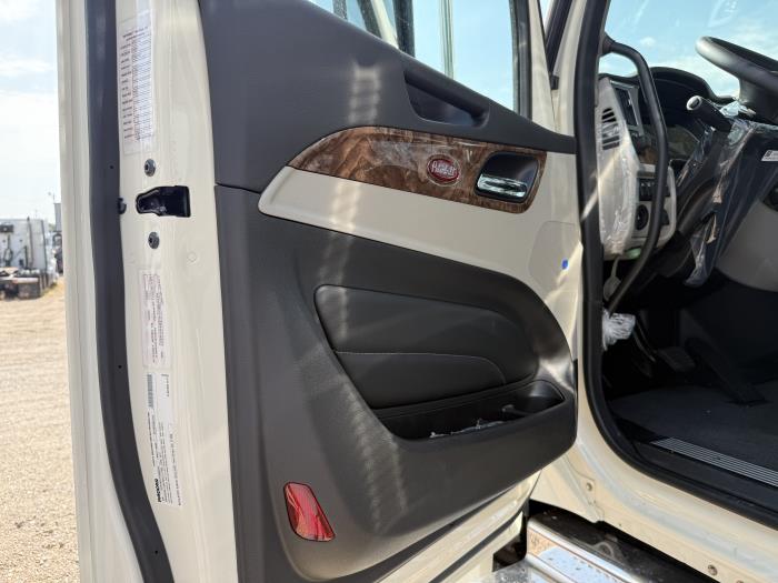2026 Peterbilt 589-7