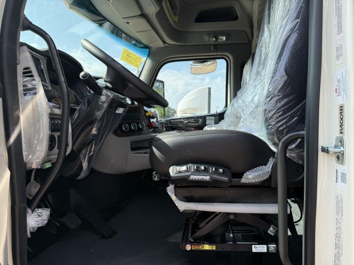 2026 Peterbilt 589-8