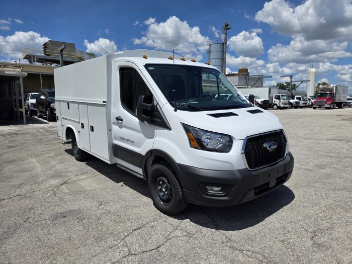 2025 Ford Transit photo 3