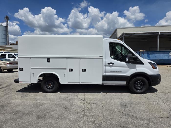 2025 Ford Transit photo 4