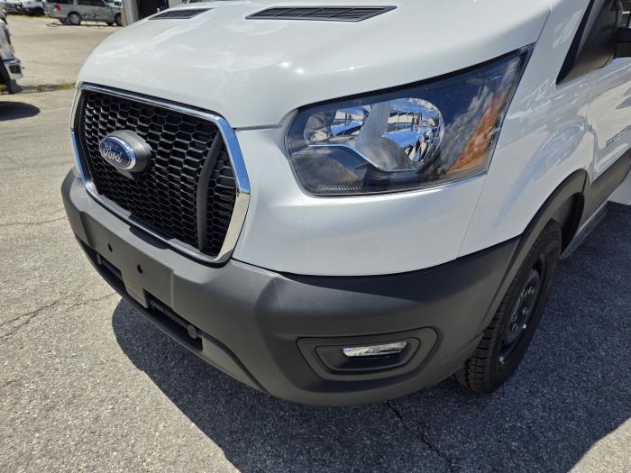 2025 Ford Transit-350-9