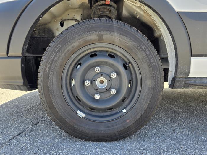 2025 Ford Transit-350-10