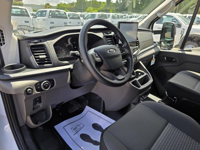 2025 Ford Transit-350-18