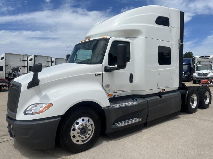 2021 International LT625-1