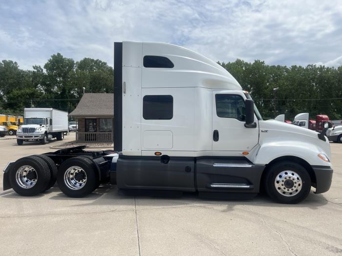 2021 International LT625-6