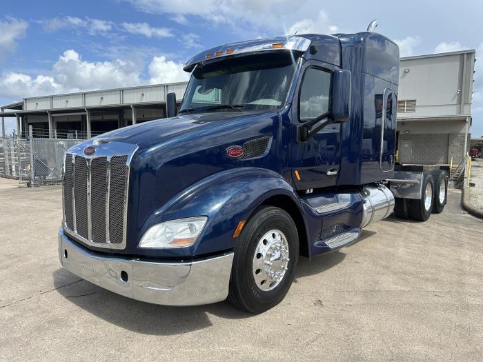 2021 Peterbilt 579-1