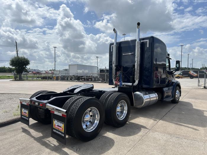 2021 Peterbilt 579-5