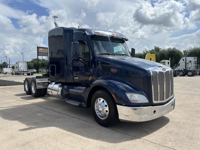 2021 Peterbilt 579-7