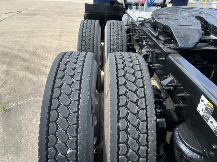 2021 Peterbilt 579-12