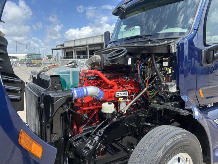 2021 Peterbilt 579-15