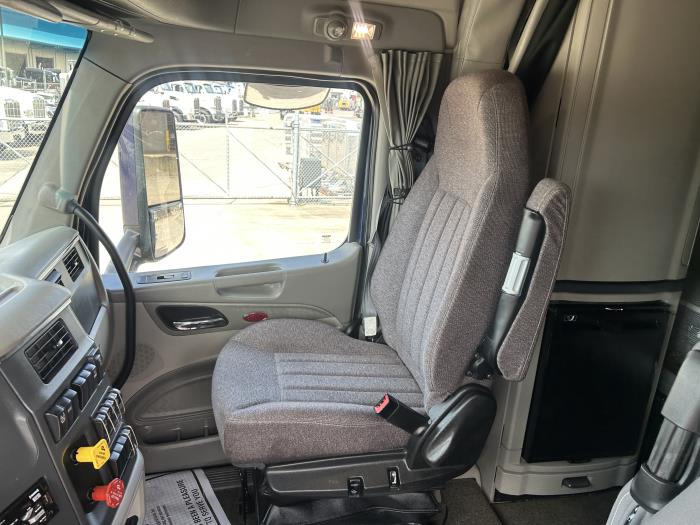 2021 Peterbilt 579-24
