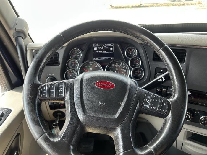2021 Peterbilt 579-34
