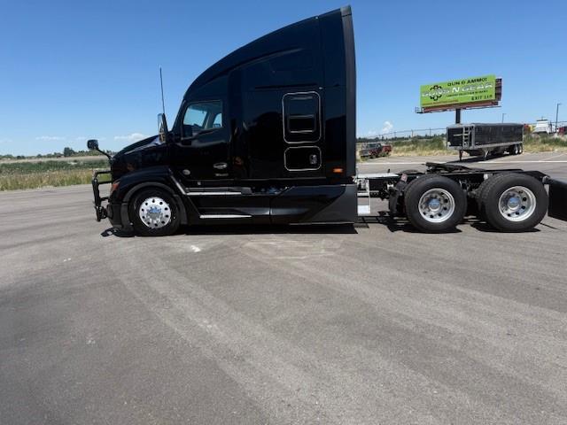 2022 Kenworth T680-2