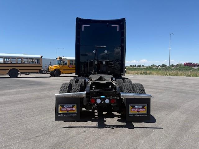 2022 Kenworth T680-4