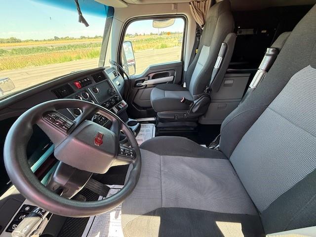 2022 Kenworth T680-9