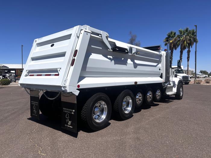 2026 Peterbilt 567-4