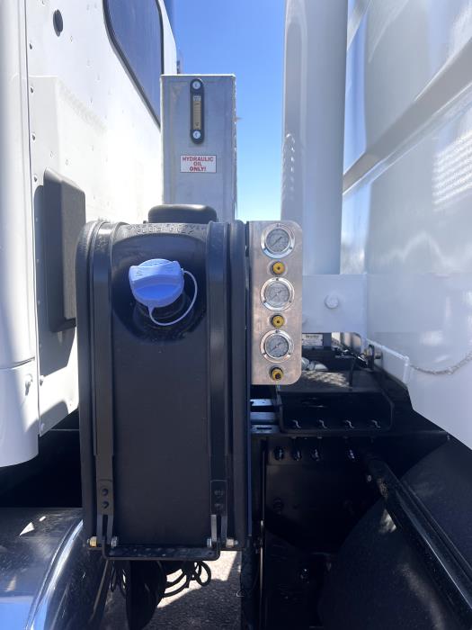 2026 Peterbilt 567-11