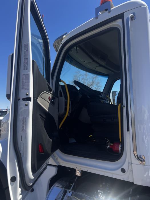 2026 Peterbilt 567-14