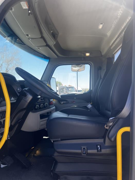 2026 Peterbilt 567-15