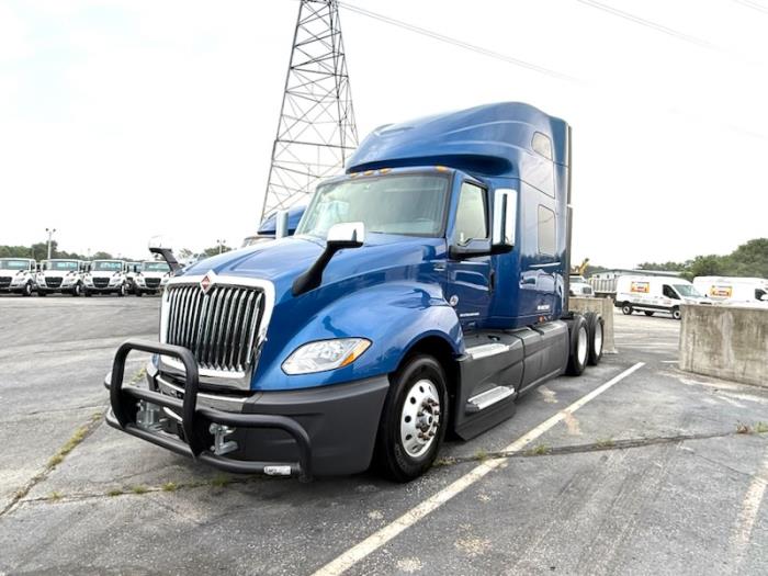 2021 International LT625-1