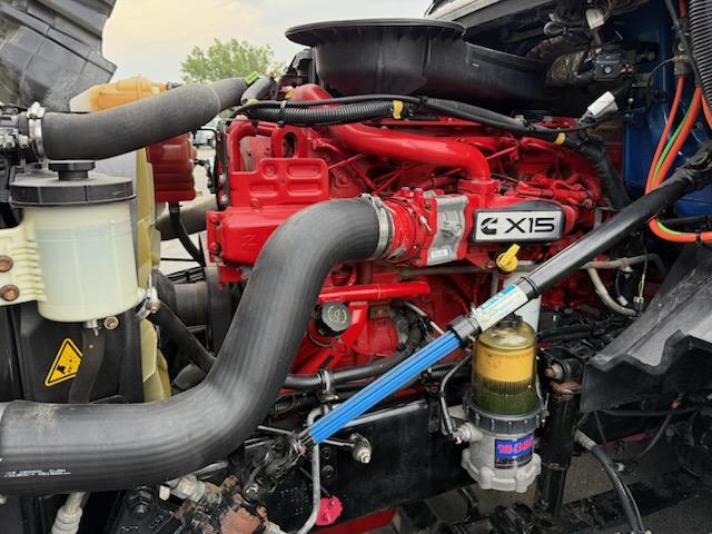 2021 International LT625-4