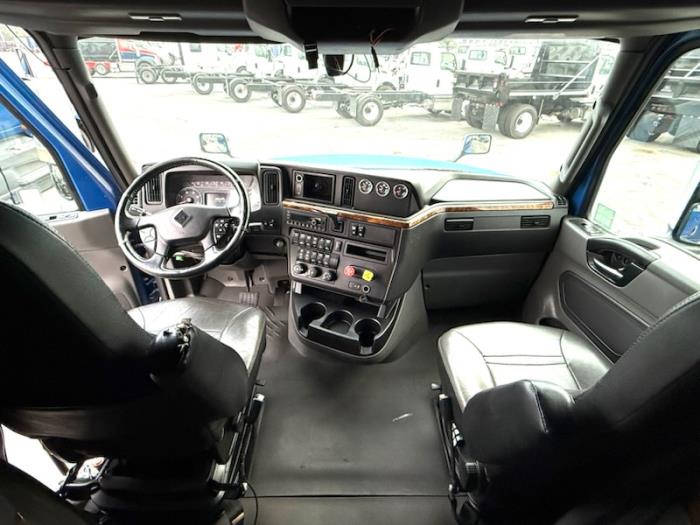 2021 International LT625-3