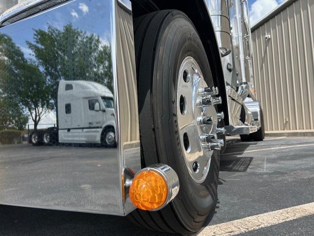 2026 Peterbilt 589-4