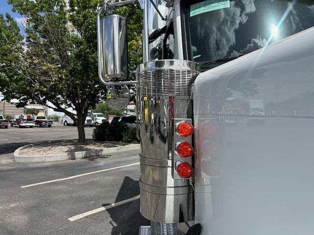 2026 Peterbilt 589-7