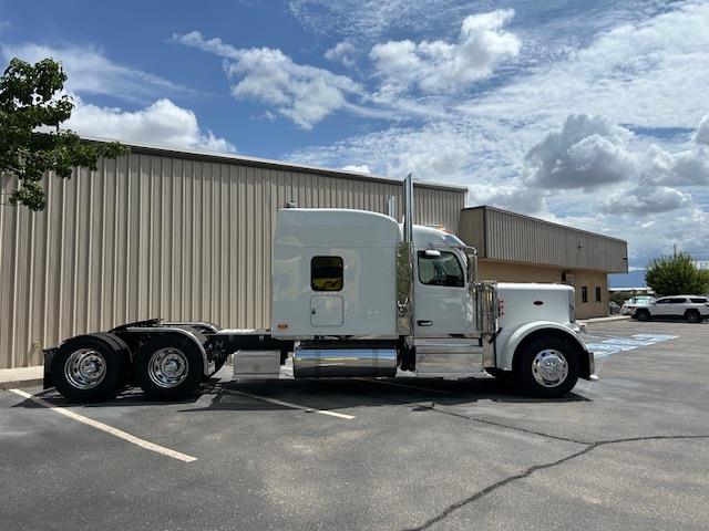 2026 Peterbilt 589-11