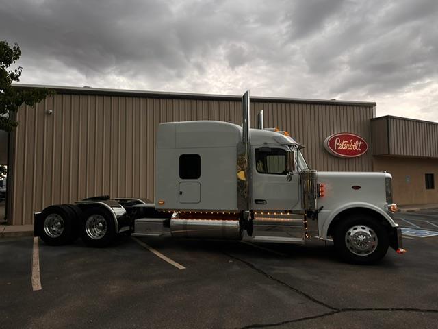 2026 Peterbilt 589-18