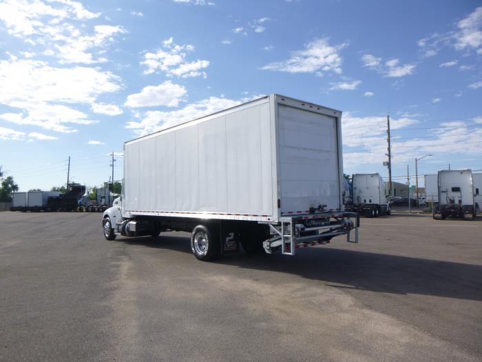 2020 Peterbilt 337-5