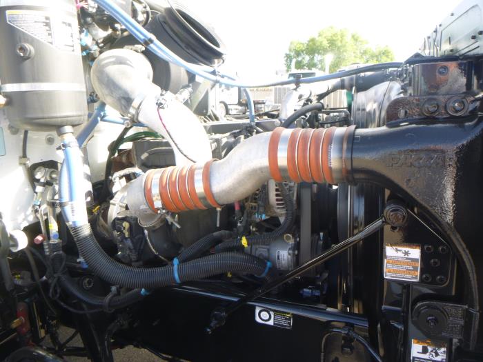 2020 Peterbilt 337-13