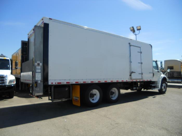 2019 Freightliner Business Class M2 106-3