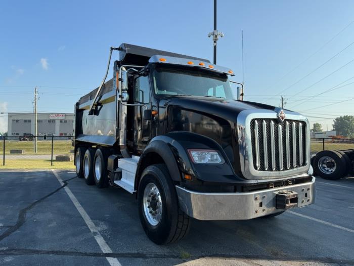 2019 International HX620-5
