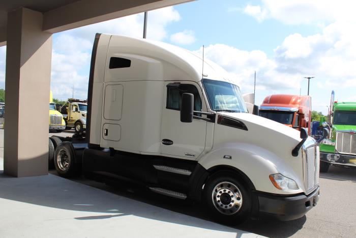 2021 Kenworth T680-8
