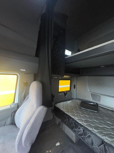 2020 International LT625-21