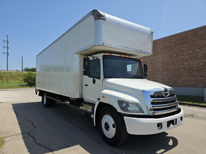 2017 Hino 268-7