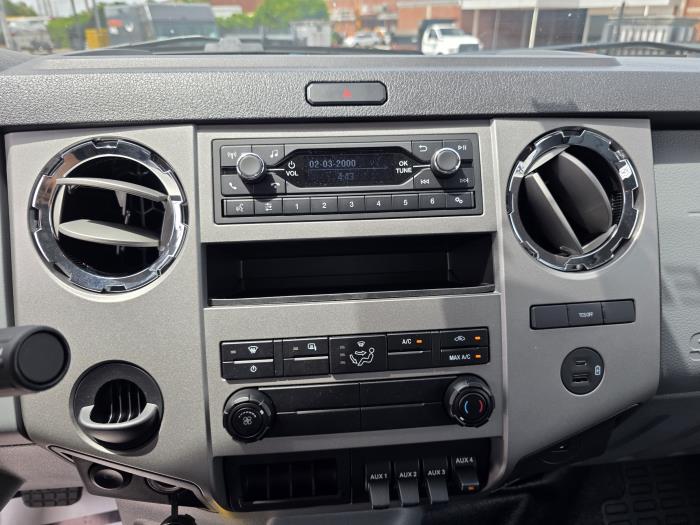 2026 Ford F-750-31