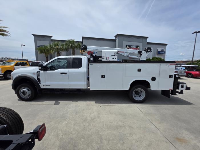 2024 Ford F-550-7