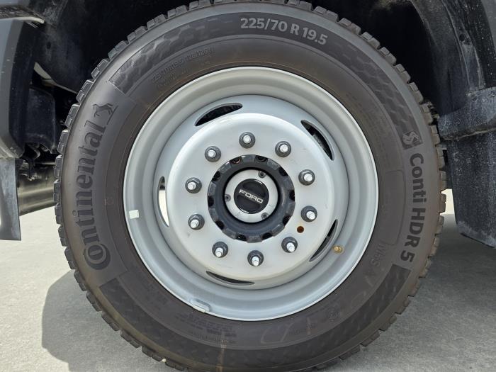 2024 Ford F-550-9
