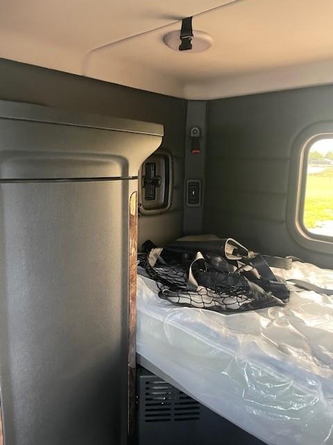 2026 Peterbilt 589-10