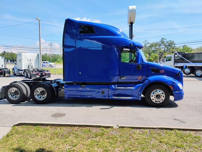 2022 Peterbilt 579-6