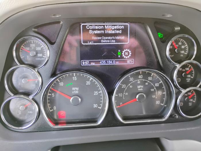 2022 Peterbilt 579-24