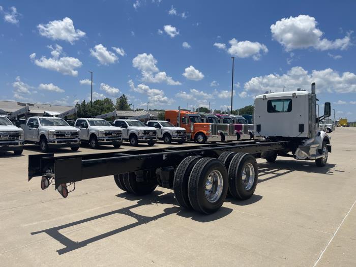 2019 Peterbilt 567-10