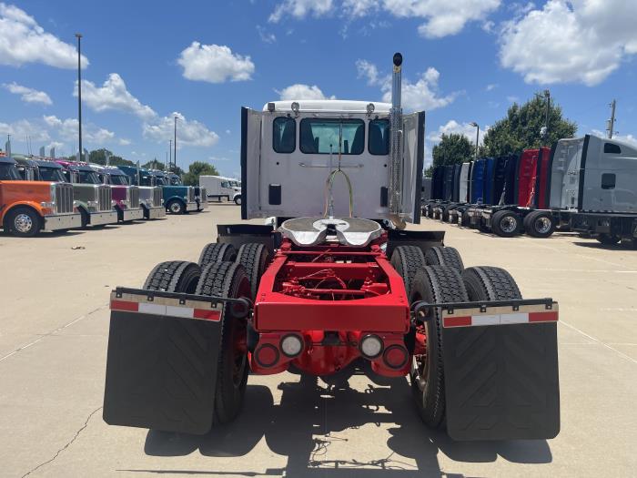 2022 Peterbilt 567-10